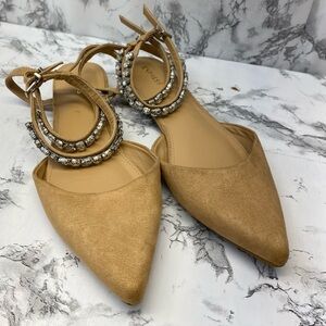 EXPRESS NUDE TAN POINTY TOE RHINESTONE ANKLE BUCKLE FLATS SIZE 10